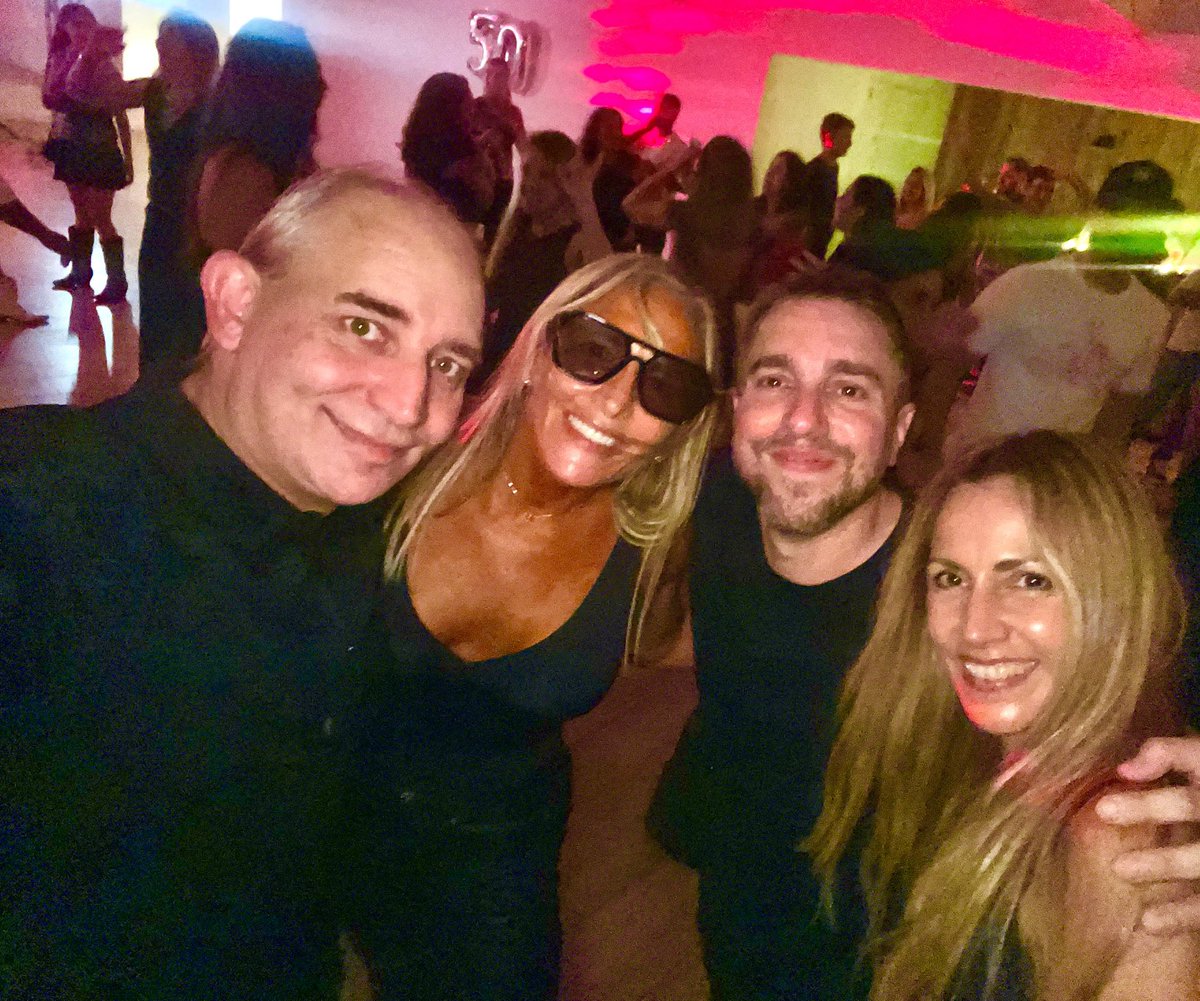 MAGO SIN DIENTES tweet media