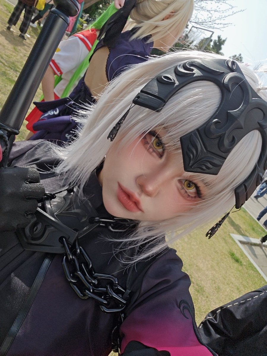 크로핀 tweet media