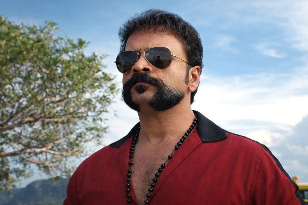 ᴀꜰꜱɪɴ tweet media