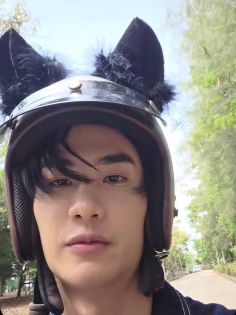 ☁️ 𝑻𝒂𝒚𝒏𝒊𝒗𝒆𝒓𝒔𝒆 ☁️ 🪐 🦕 tweet media