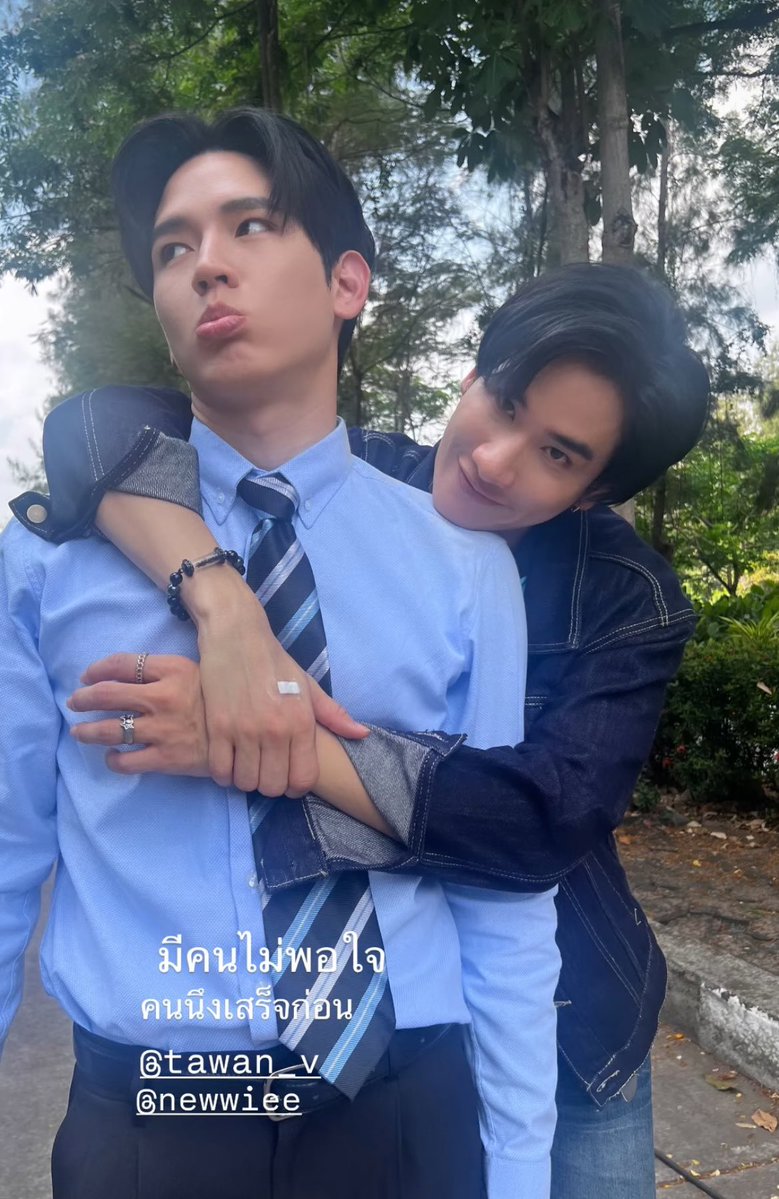 ☁️ 𝑻𝒂𝒚𝒏𝒊𝒗𝒆𝒓𝒔𝒆 ☁️ 🪐 🦕 tweet media