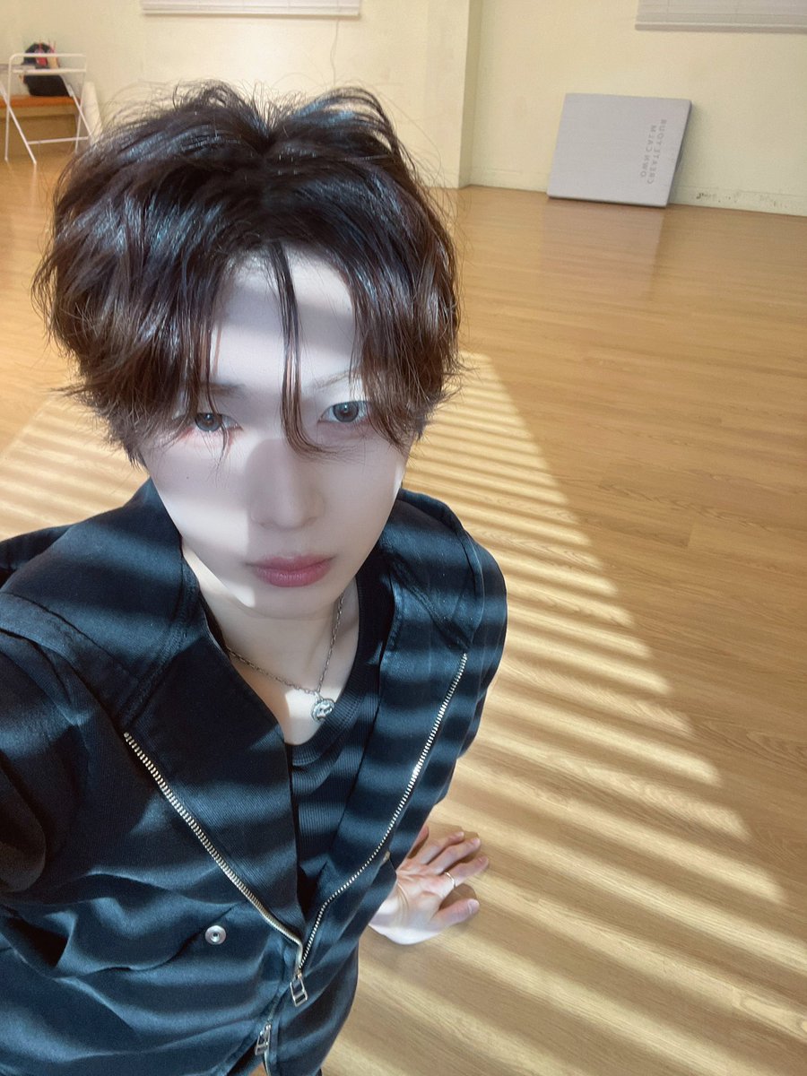 𝗹𝘆𝗻 tweet media