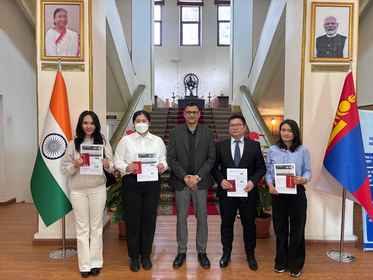 IndiainMongolia's tweet image. Embassy of India, Ulaanbaatar awarded ITEC Scholarships to 04 Parliamentarian candidates for studies in “37th International Training Programme in Legislative Drafting" at PRIDE, New Delhi.
#भारत #India #Mongolia #Scholarship #CapacityBuilding 
@MEAIndia @IndianDiplomacy