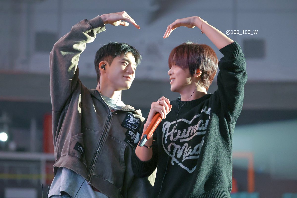 보름달 tweet media