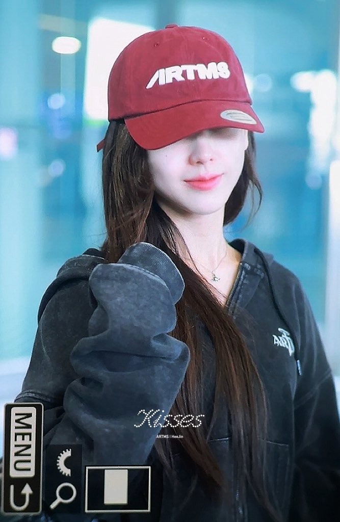 𝑲𝒊𝒔𝒔𝑒𝒔 tweet media