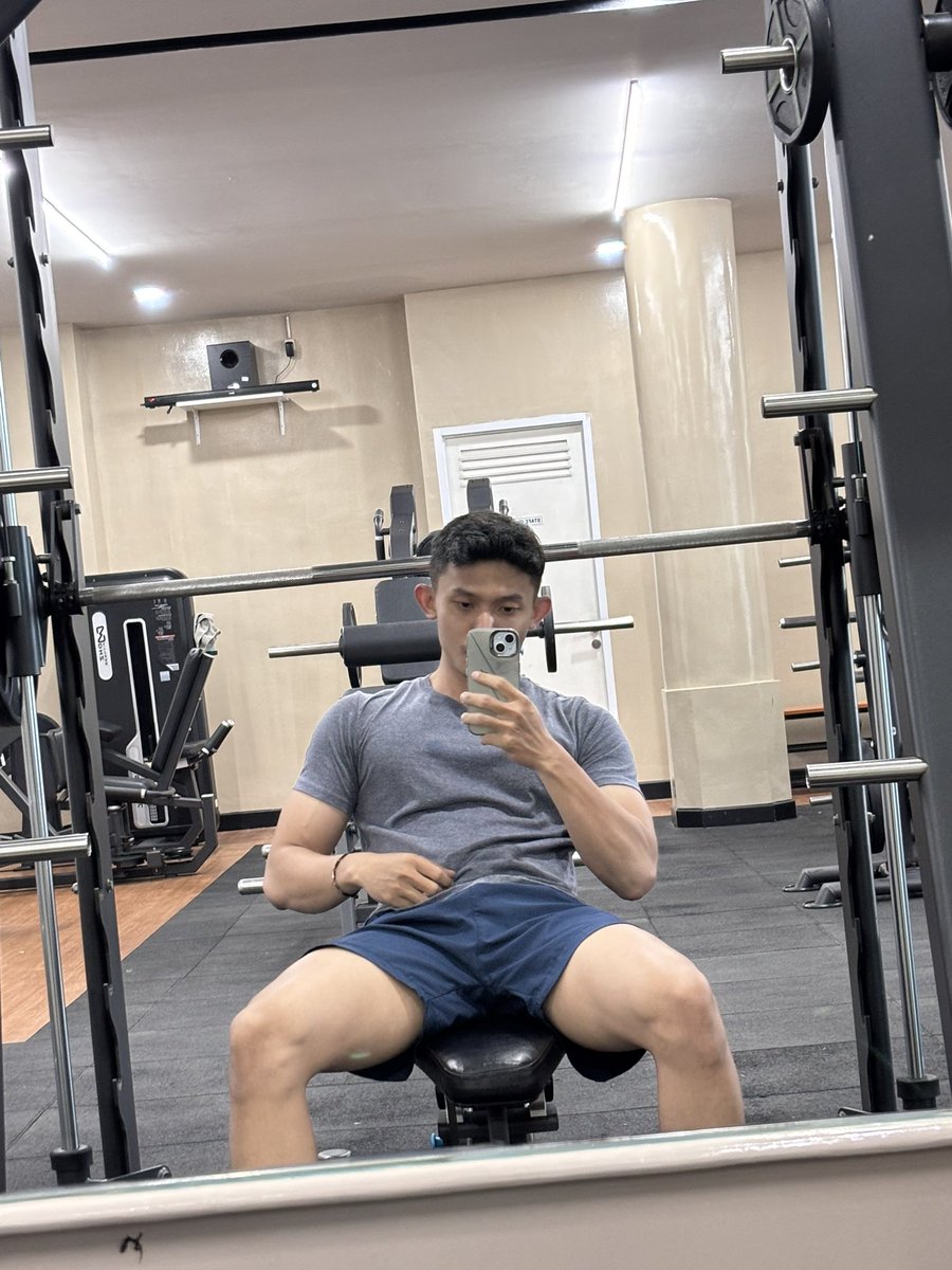 kala_senja tweet media