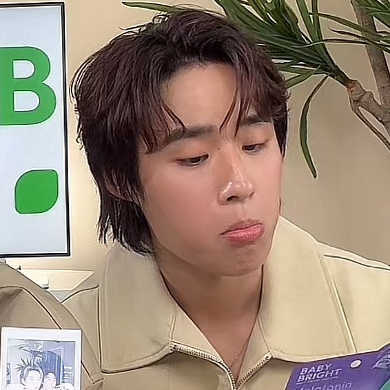 sabi 𝜗𝜚 tweet media