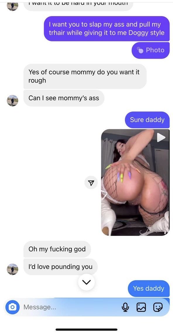 lizzy42675's tweet photo. How much do you have let me make you cum https://t.co/mR4sFFQ6FI