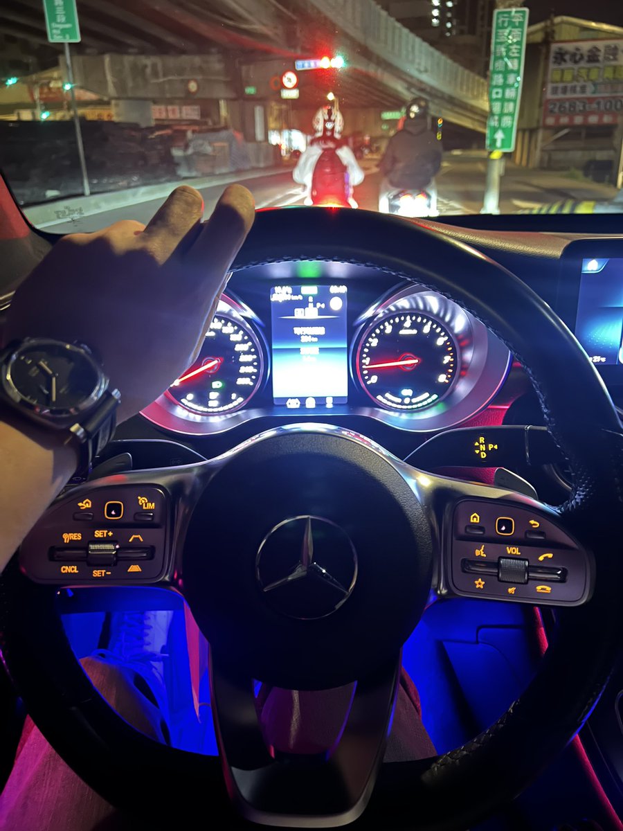 痞子顧問Sausage tweet media