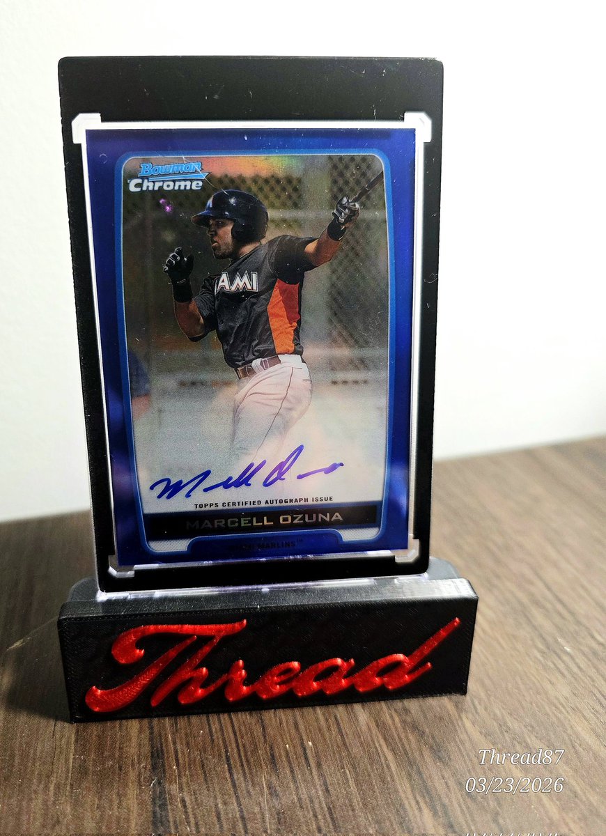 Getting Some Thread tweet media