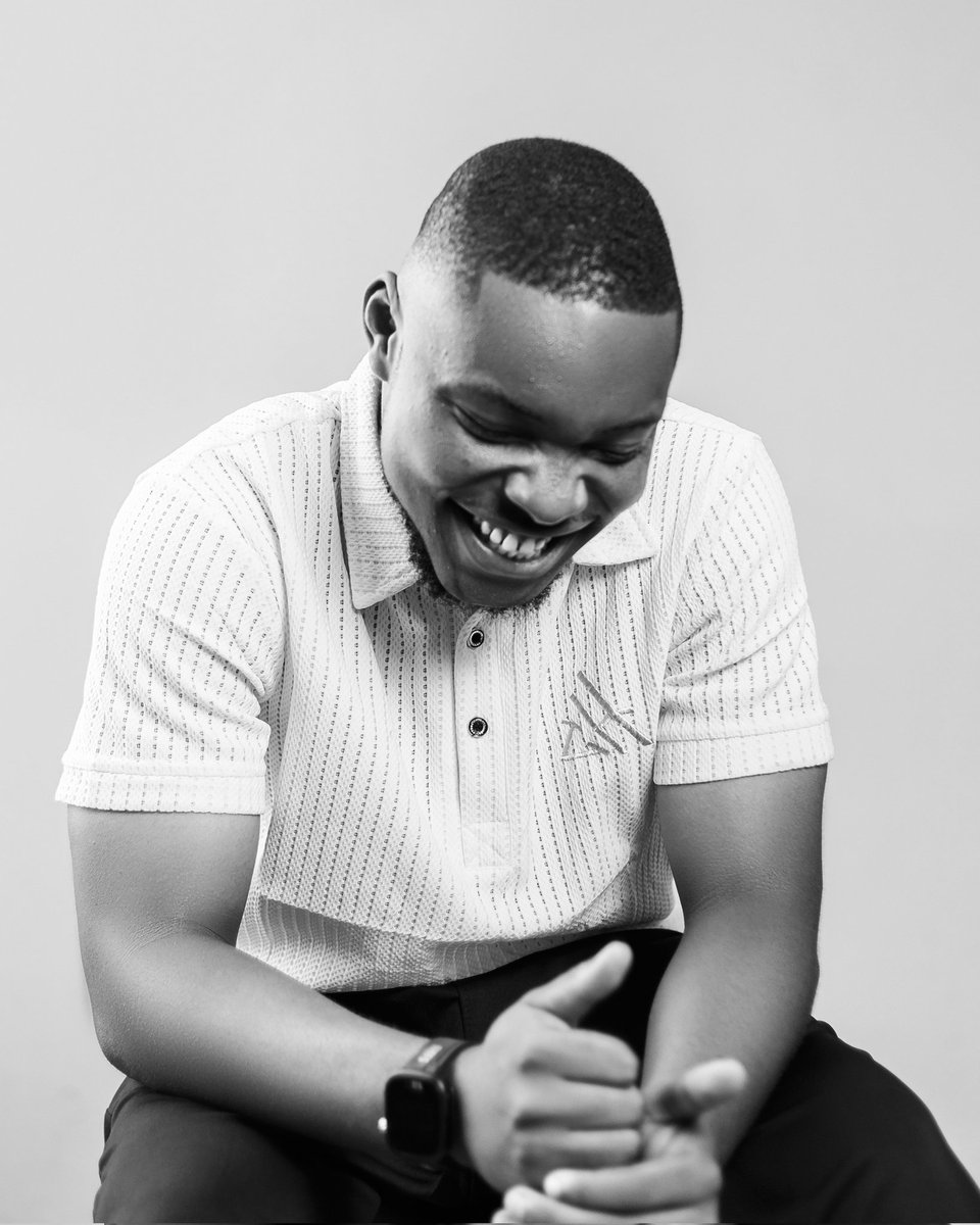 Creative UI tweet media