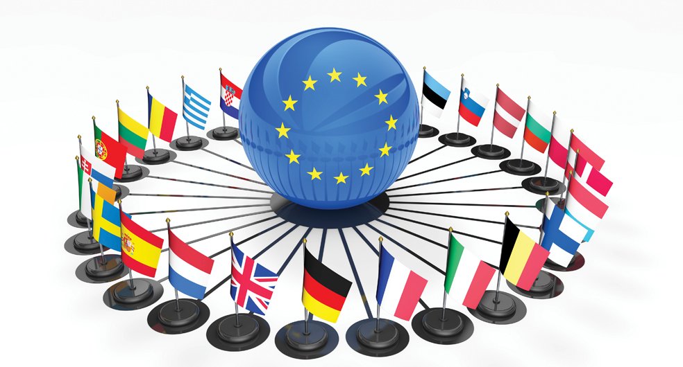 Avrupa Birliği ülkeleri bu gece saatlerini 1 saat geri alarak yaz saati uygulamasına geçti.
Ülkemizde 2016 yılından beri kalıcı yaz saati uygulaması kullanılıyor.