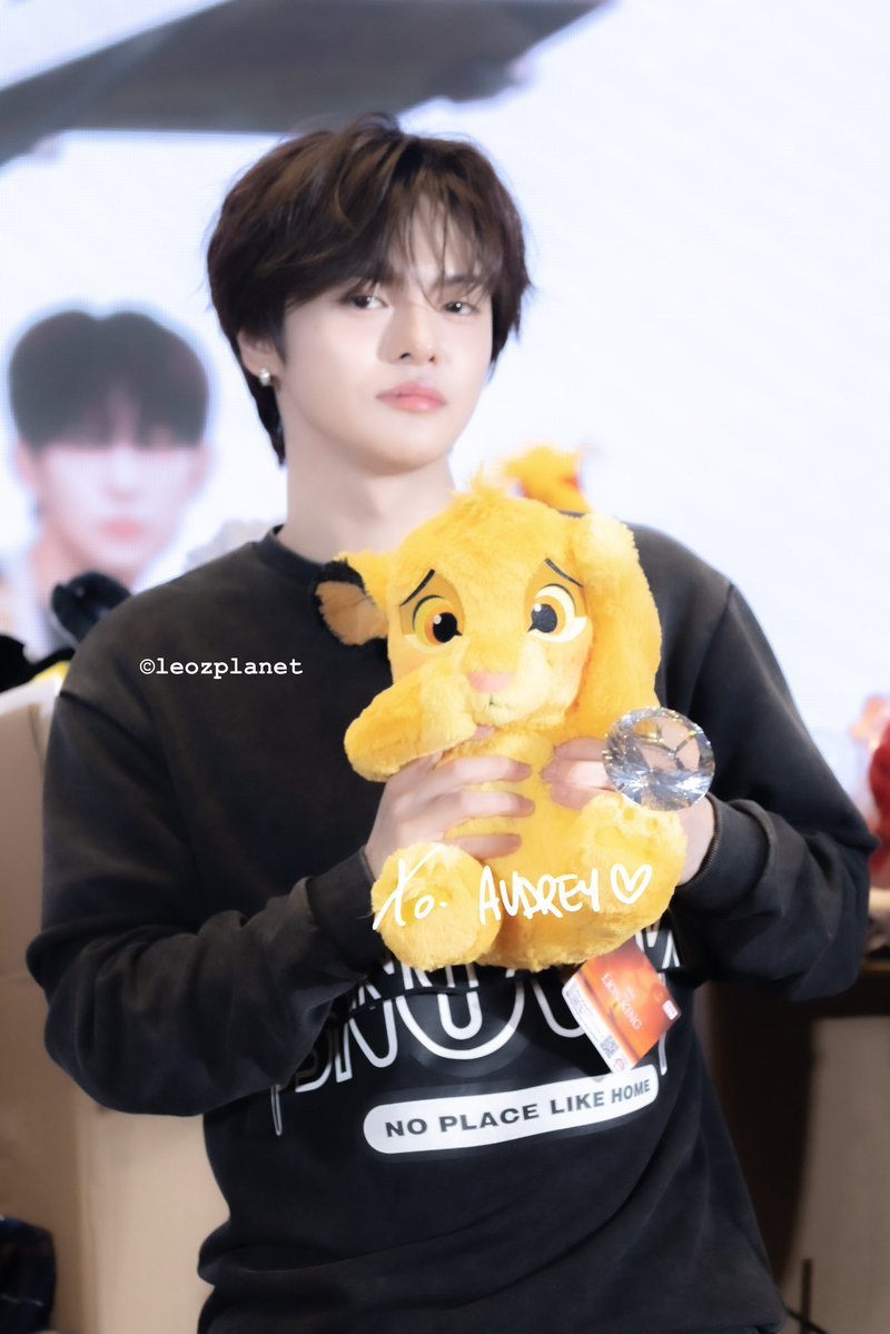 𝐀𝐮𝐝𝐫𝐞𝐲 ౨ৎ tweet media