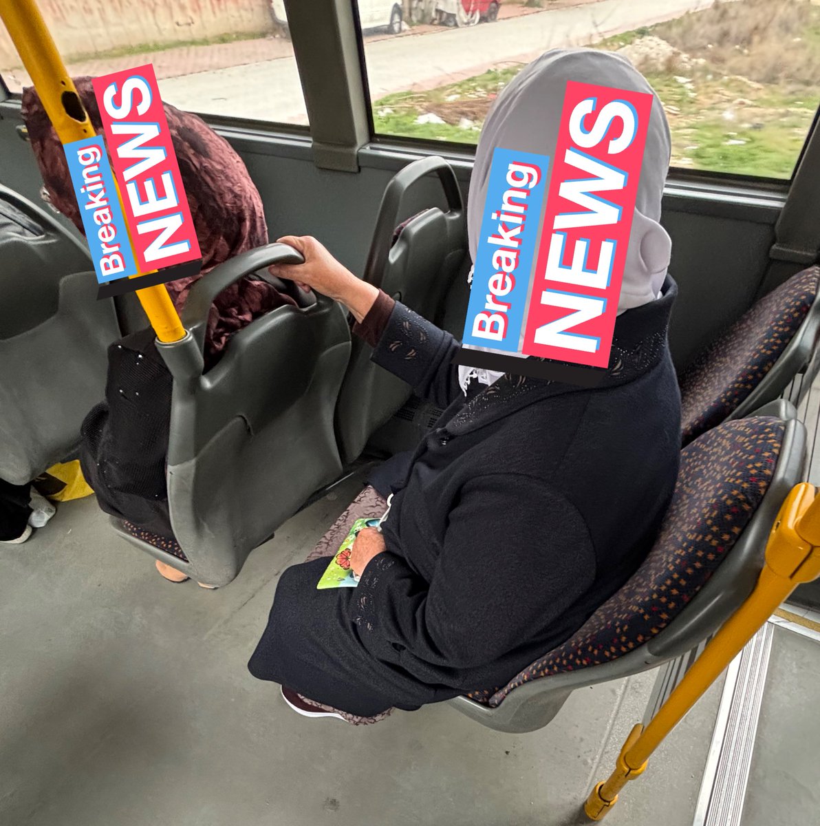 ikisi de dıs tarafta oturmak istedigi icin ben ayağa kalktım