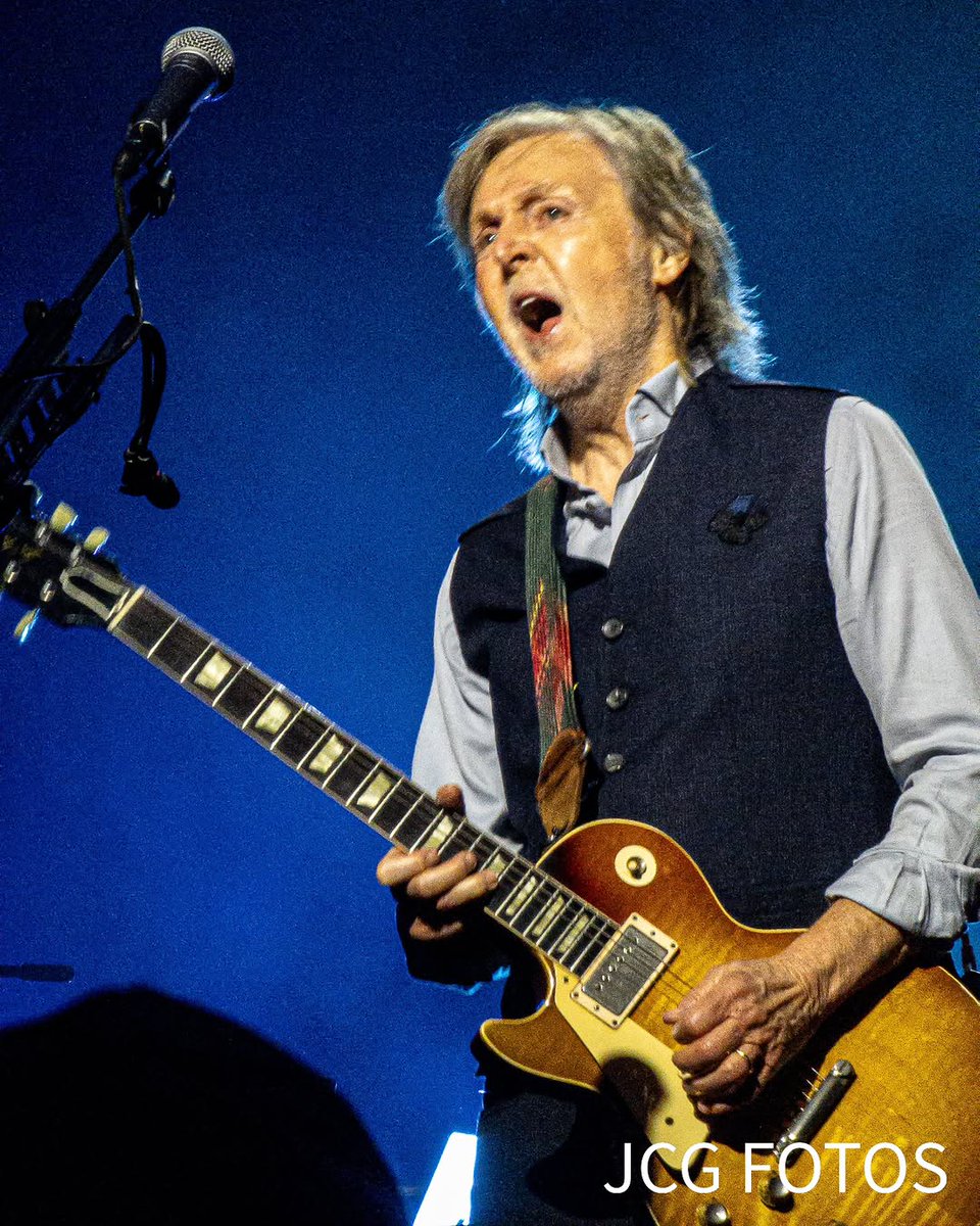 DIÁRIO DOS BEATLES tweet media