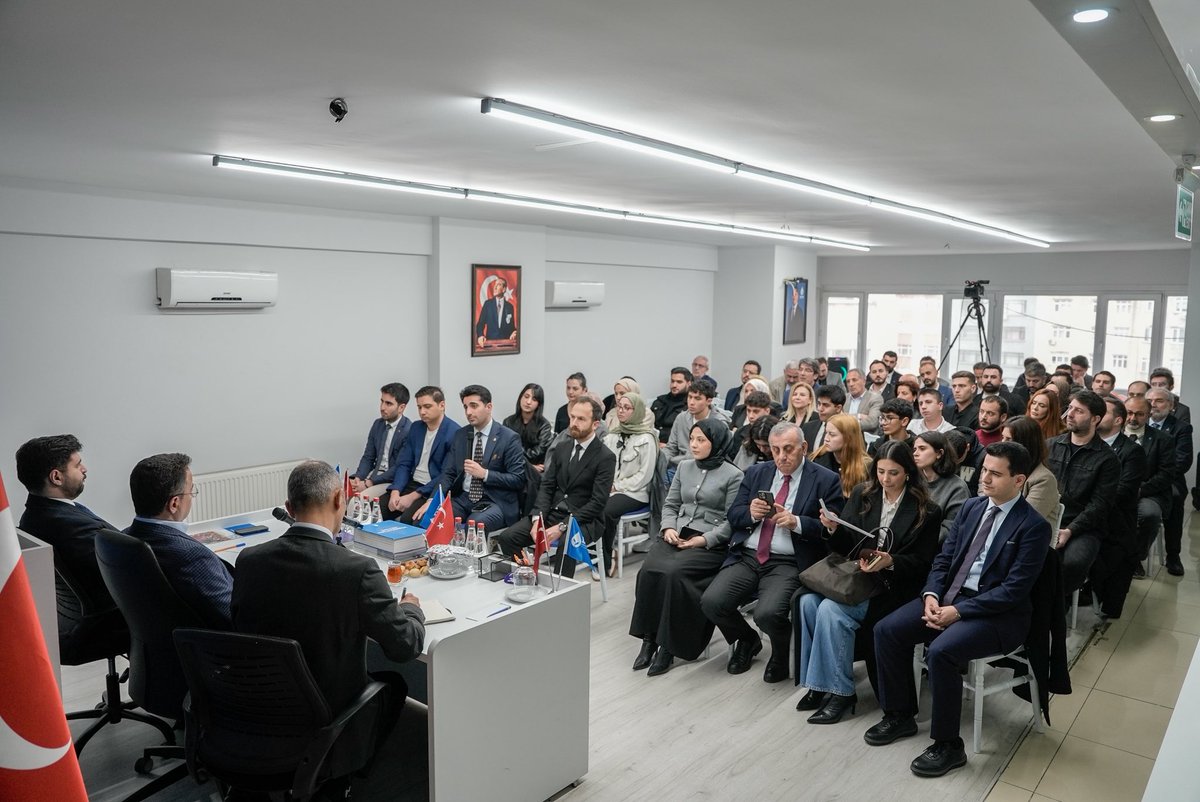 Yıldız Özgüven tweet media