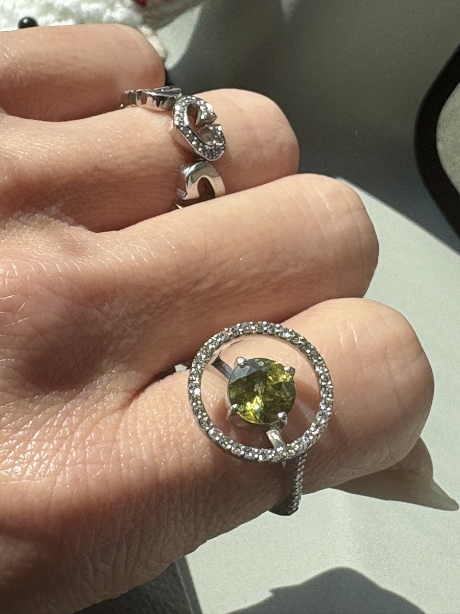 ルナしっぽ2 tweet media