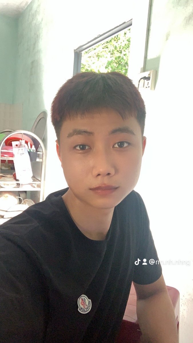 boy Núp Lùm tweet media