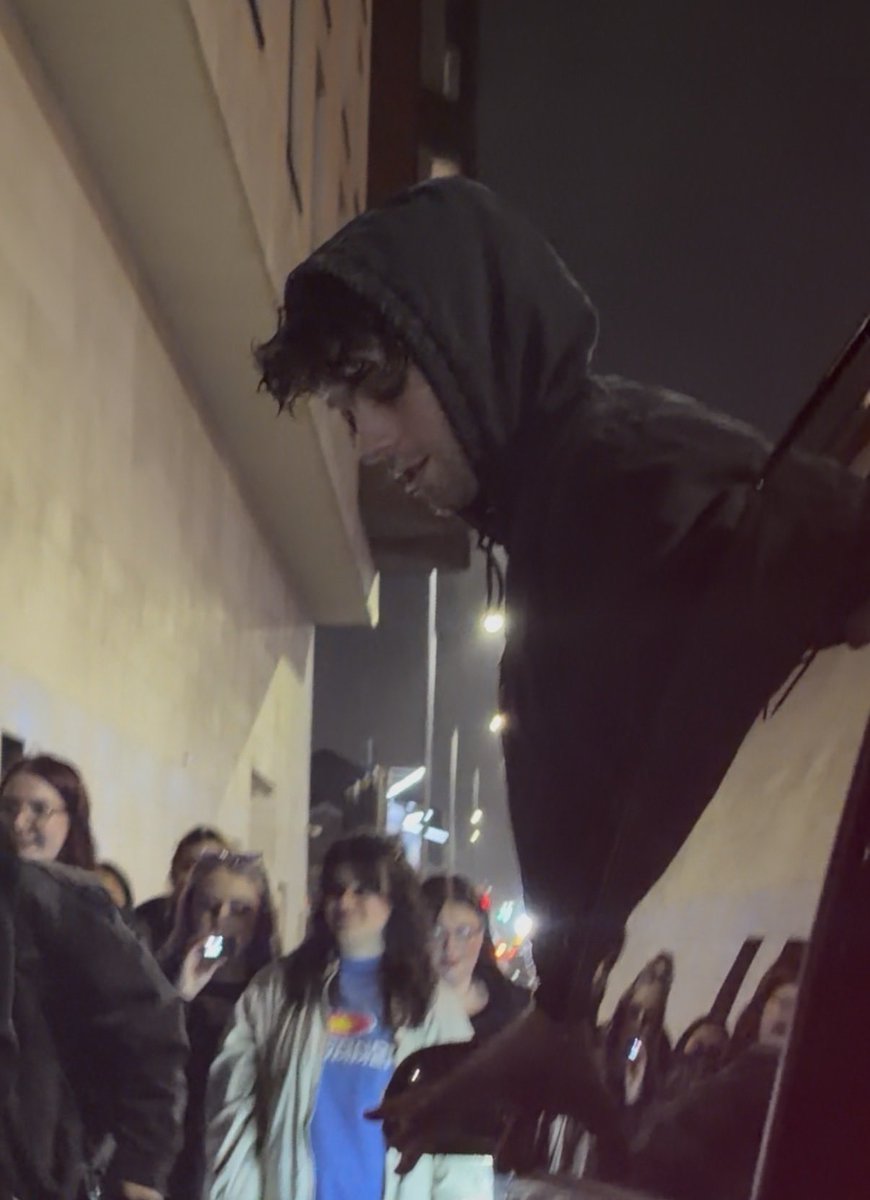 thes ⭑ on tour tweet media