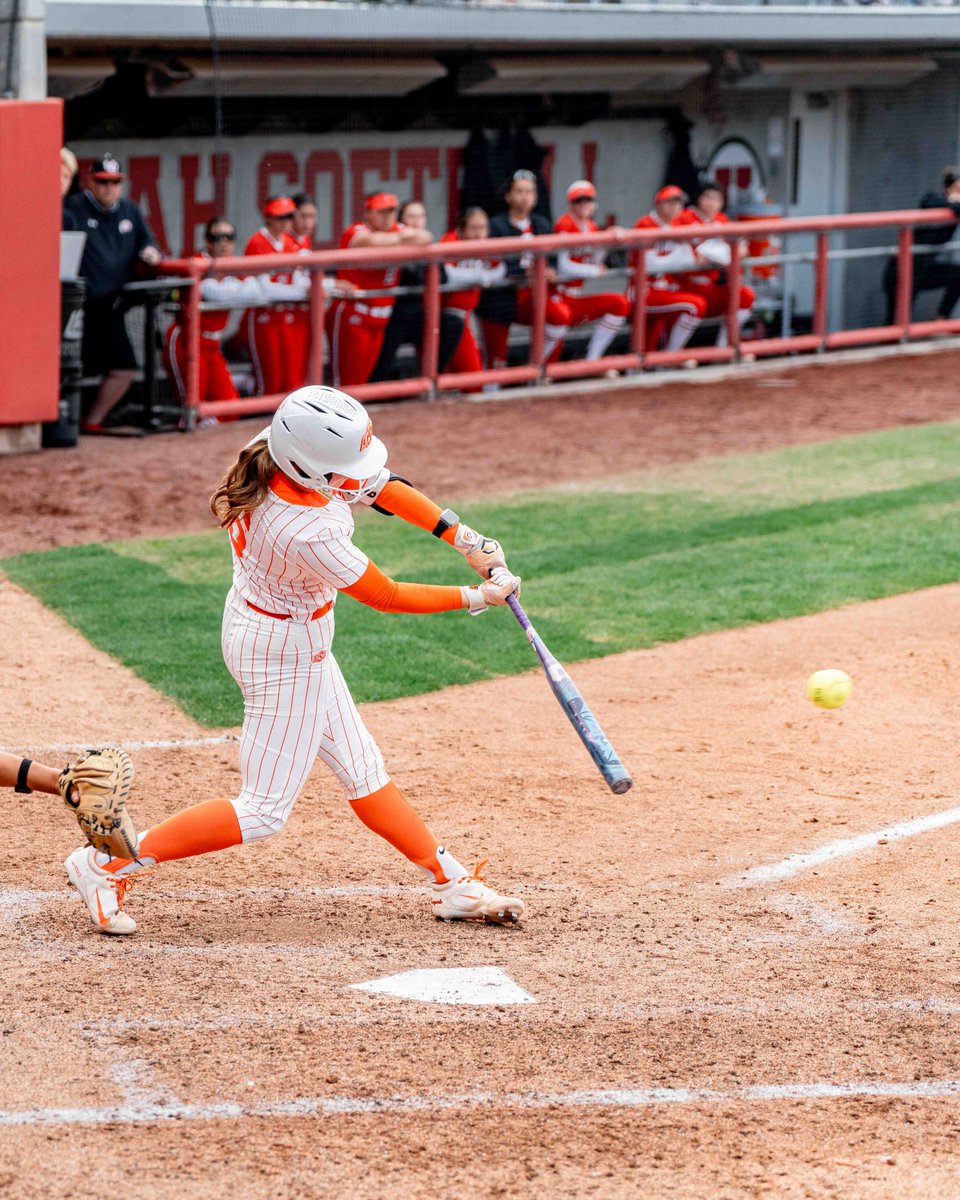cowgirlsb's tweet photo. Can confirm: bats were hot last night 🔥

🔸 Tied season-high with 12 hits
🔸 Eight different Cowgirls with a hit, seven with extra-base knocks
🔸 Six different Cowgirls with at least one RBI

#GoPokes https://t.co/NZrGEbxA0v