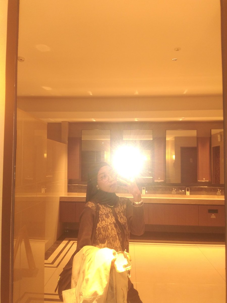 6yuuv's tweet photo. 21 pict recap, byeeee https://t.co/MpcgqtKY0L