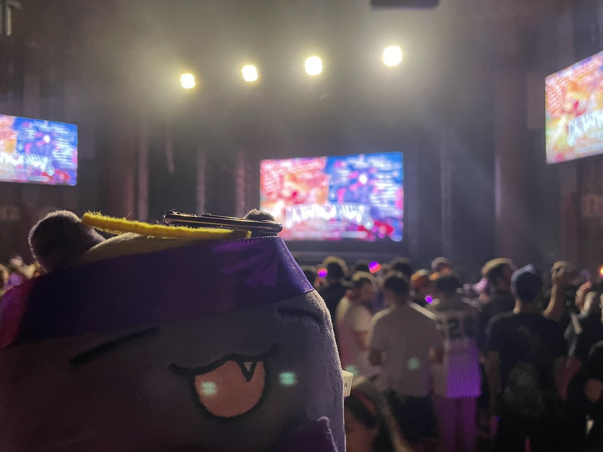 nat ▶️🎼🐾☄️🎲 @ 7.4/fanfest + Drawn to Dawn NOW! tweet media