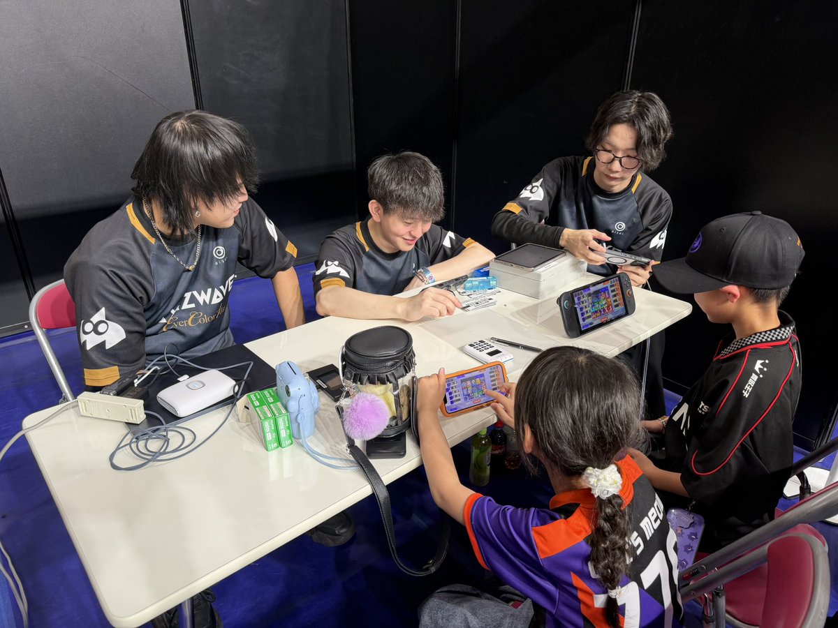 AXIZ WAVE tweet media