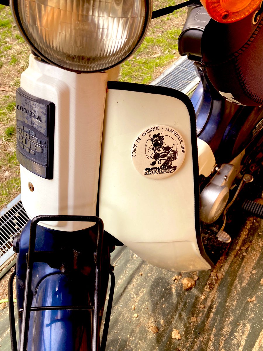 トリバルウ tweet media