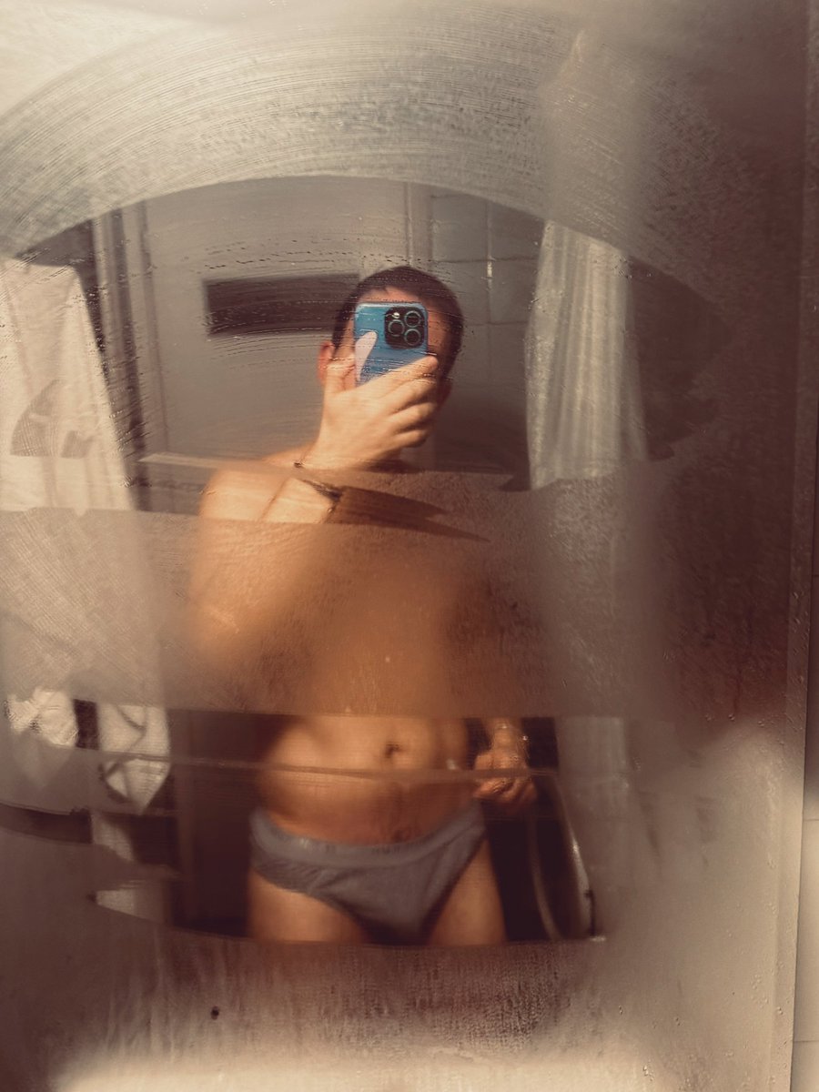 daydreamer💭 tweet media