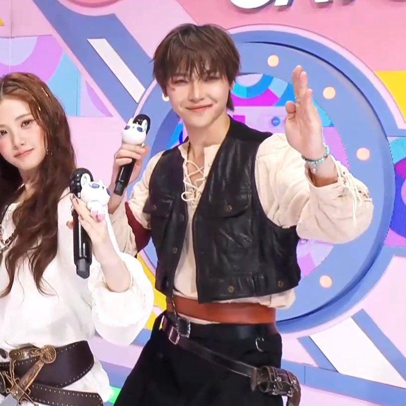 cori ★ tweet media