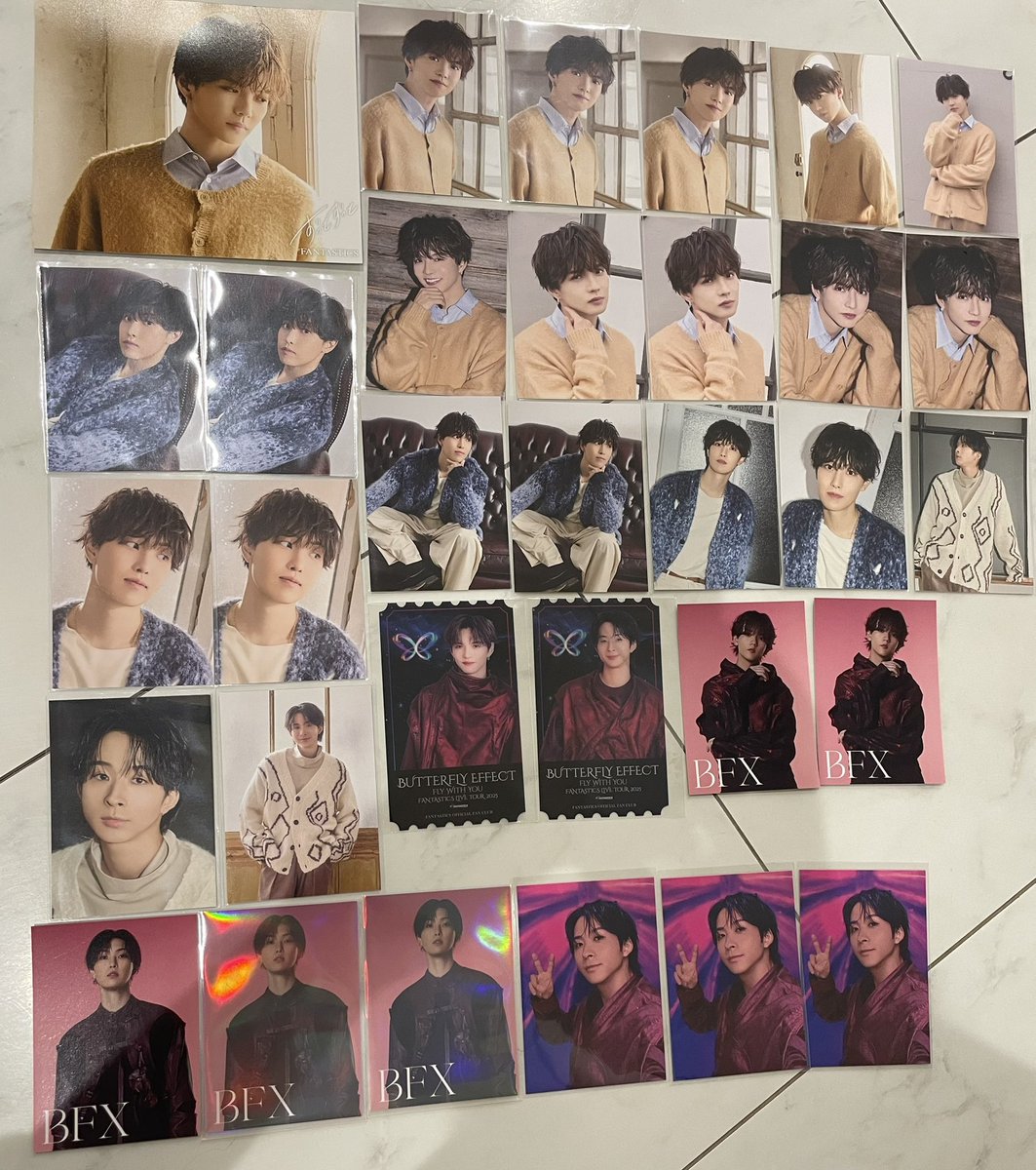 あきな tweet media