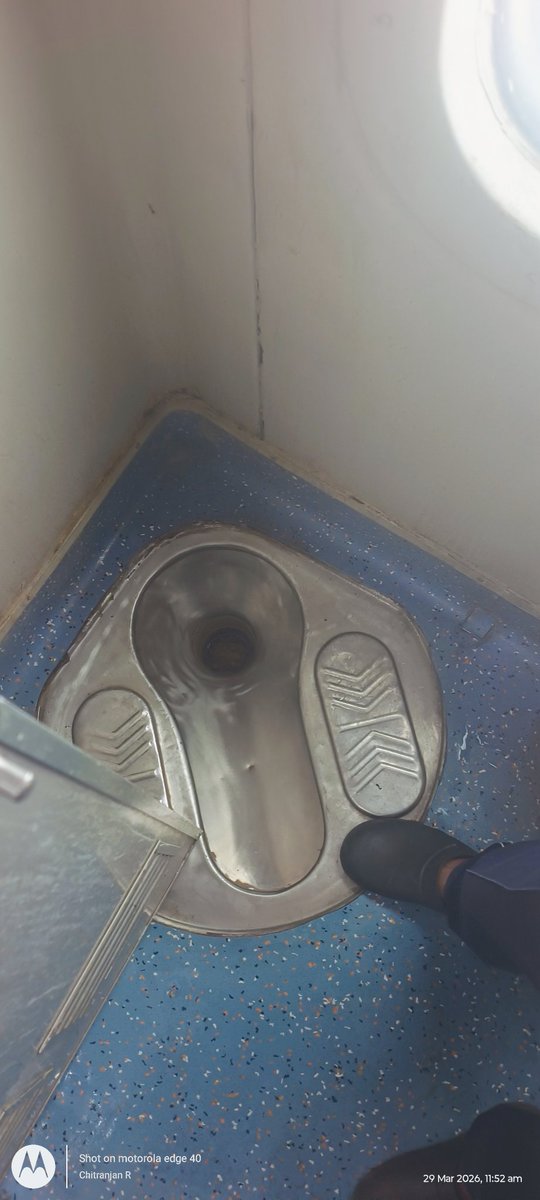 chitranjan7915's tweet photo. Urgent Attention Required

Traveling in Train No. 12295 Sanghmitra Express (SMVT → DNR), Coach A2, Seats 19 &amp; 20.
We are facing extremely poor conditions in 2AC:
-Washrooms are dirty &amp; unusable
-Flush not working
-Basin not cleaned
-Dustbins not managed
@RailMinIndia https://t.co/8ATaamqaQJ