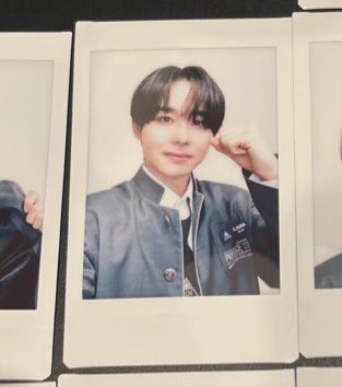 なーさん tweet media