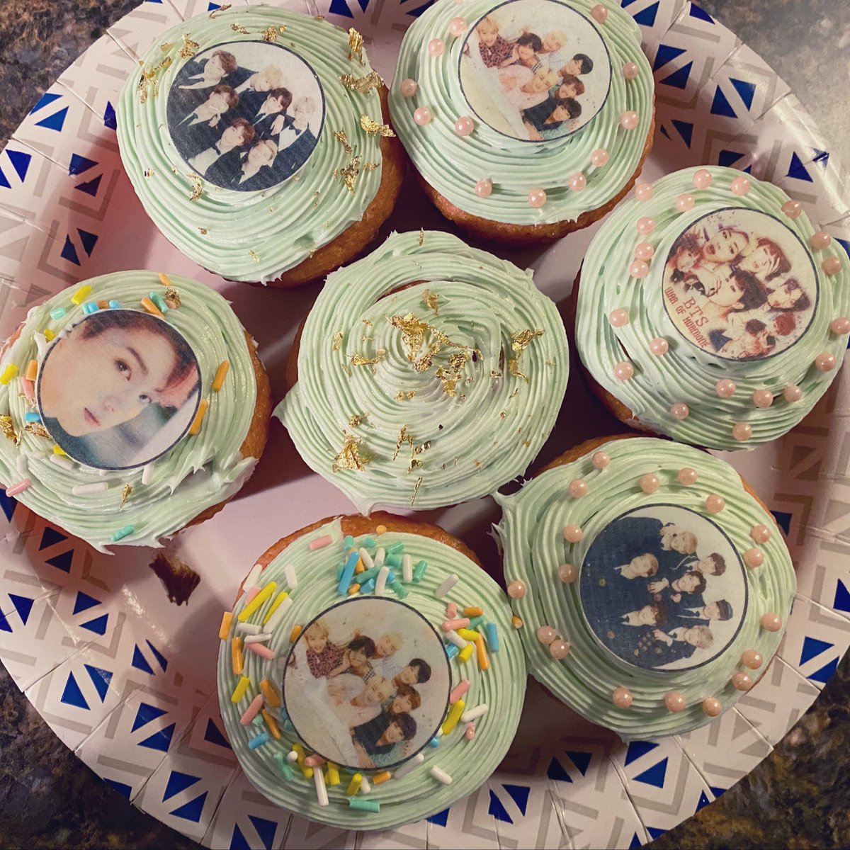 🍀🐰 tweet media