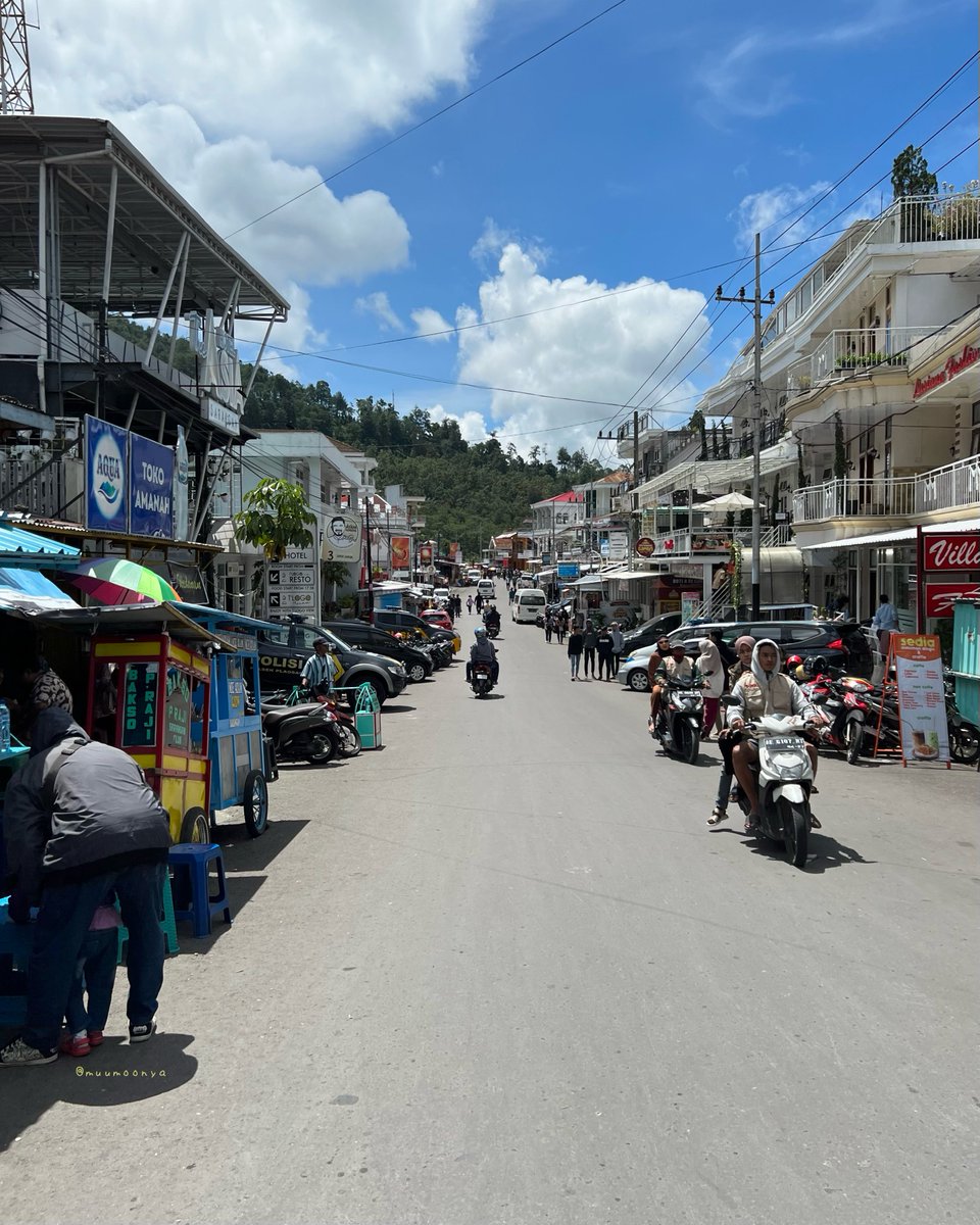 むーも tweet media