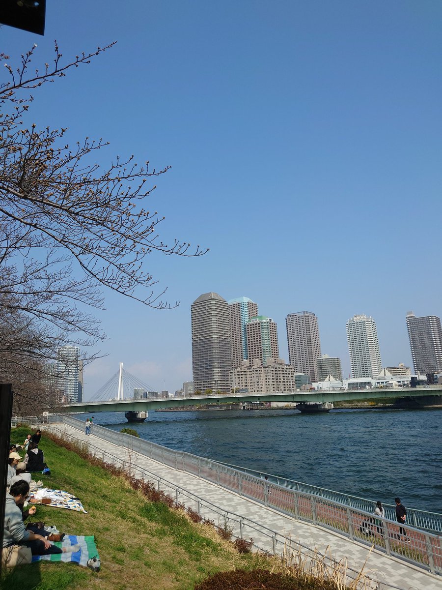 ばしこ🦁🐢、、、🐧← tweet media