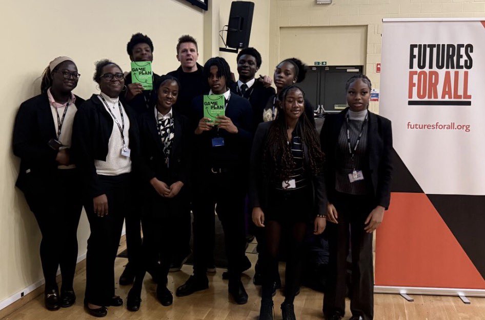 StMichaels_SE16's tweet photo. A big thank you to @mrjakehumphrey for visiting St Michael's Catholic College SE16 this week and for speaking to our Year 12 students and answering their many questions.  They were inspired by what Jake shared and we’ve had such brilliant feedback about his visit from them! https://t.co/g34c6IAxZ7