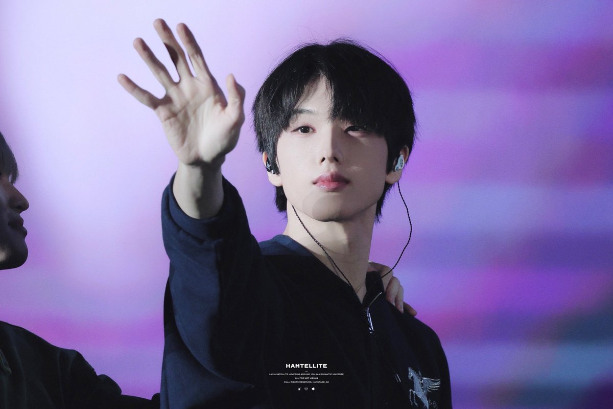 Hamtellite tweet media