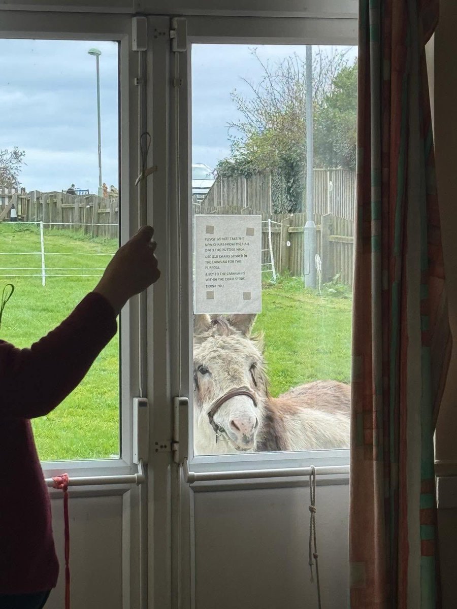 Palm Sunday ! 

Please join us in celebrating Palm Sunday :-

8am - Holy Communion 

10am - Palm Sunday Parade with our donkeys outside church

10.30 am - Palm Sunday Service in the Church Hall

4pm - Palm Sunday Songs of Praise in church