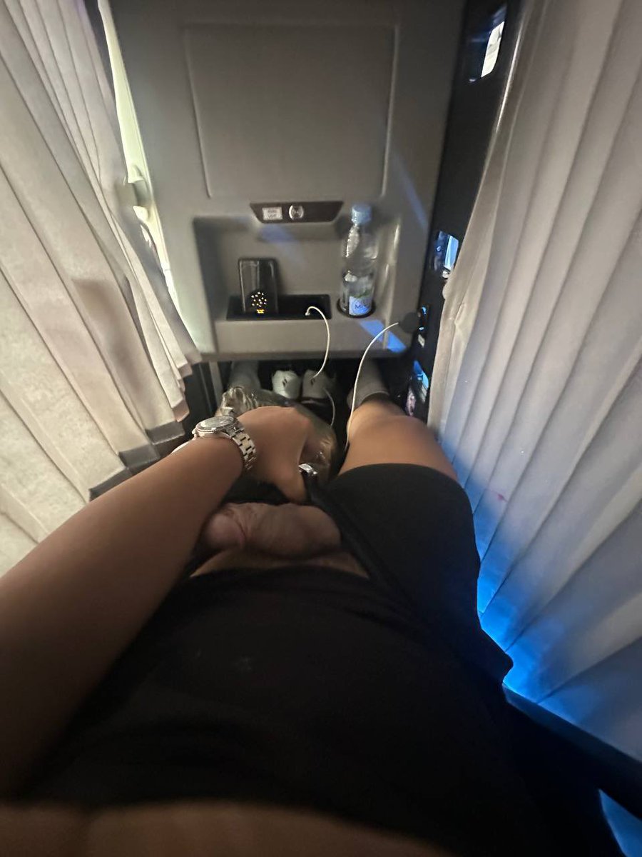 KnttDddyMnl tweet media