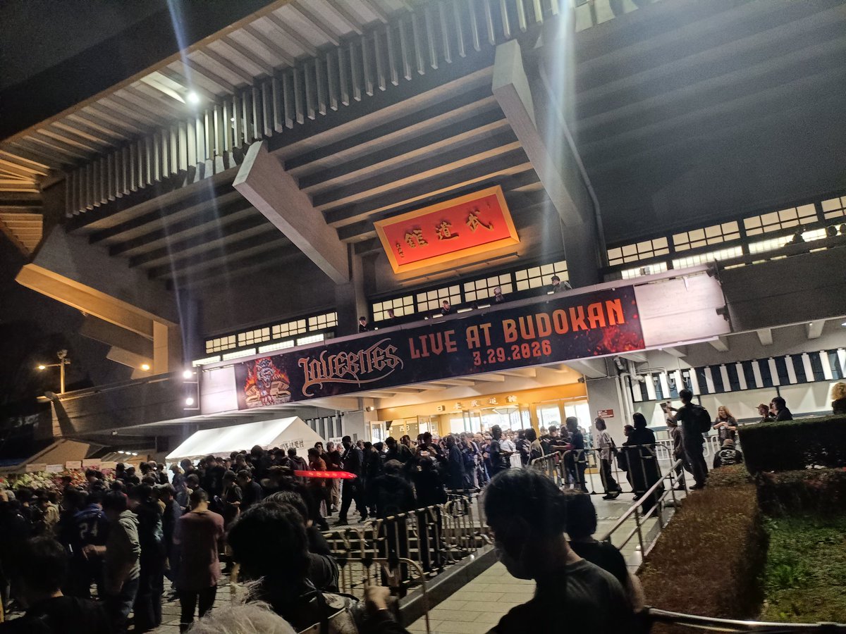 unknown_musiq's tweet photo. ありがとう🍀
#LOVEBITES
今日もAsamiの愛が深かった
Miyakoのｻｯｶ-ﾎﾞ-ﾙｷｯｸからのｷﾞﾀ-ｱﾀｯｸによる風船破裂が最高だった
ｾﾄﾘだけど新しい曲が少なく明らかに多くのﾌｧﾝに愛されているだろう曲が多くて皆への
『今まで支えてくれてありがとう』
というﾒｯｾ-ｼﾞだと受け取った。 https://t.co/TYVk7NwETV