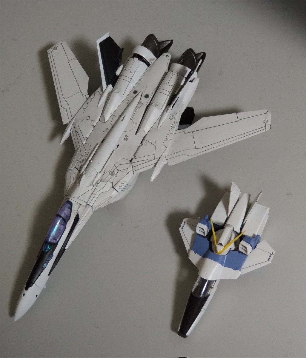 そのへんの草 tweet media