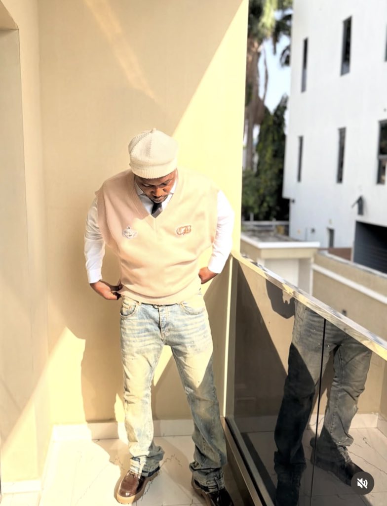 𝔼𝕤𝕞𝕒𝕣𝕥😎 tweet media