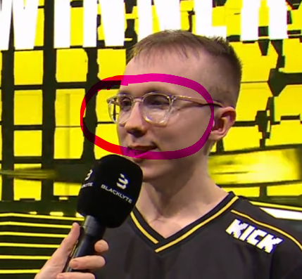 stnky ッ tweet media