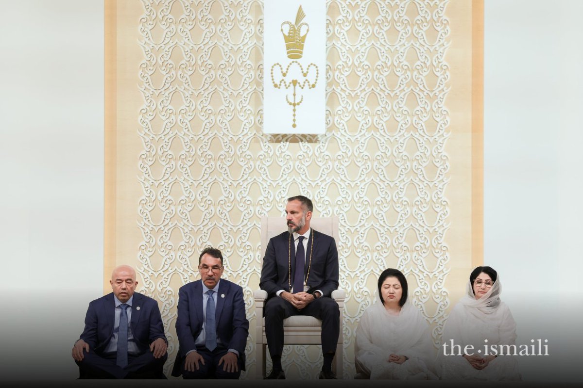 Mawlana Hazar Imam granted a youth mulaqat on 26 March and didars on 27 and 28 March for the Jamat of Québec and the surrounding region.

Read more: the.ismaili/news/mawlana-h…