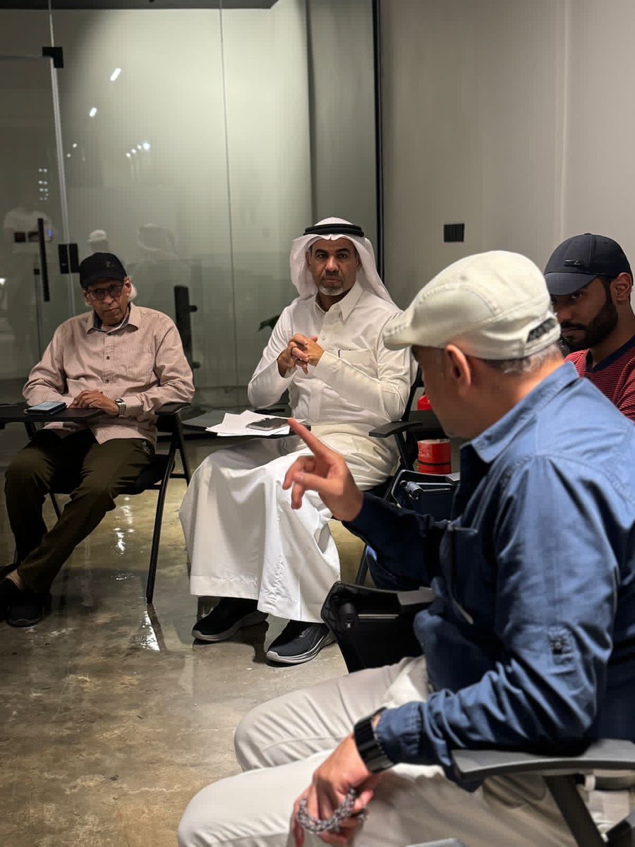 جمعية الفلسفة tweet media