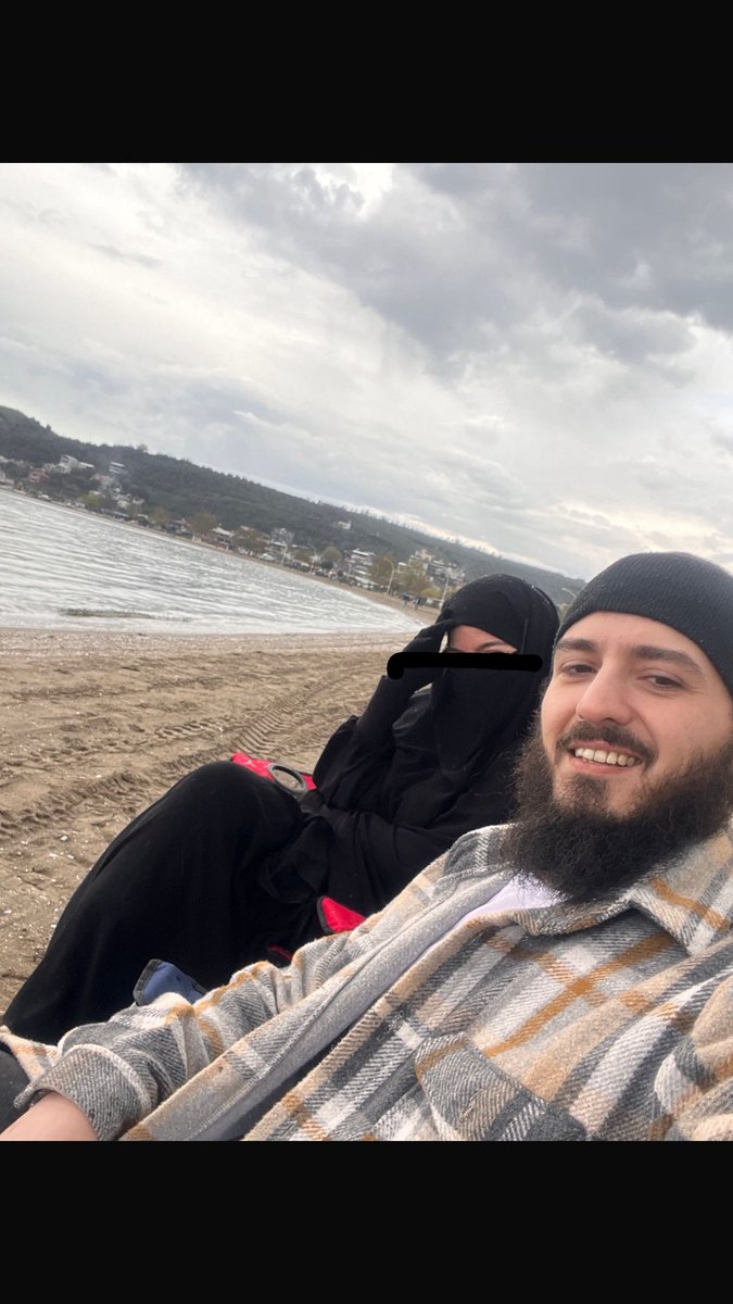 melikeben1 tweet media