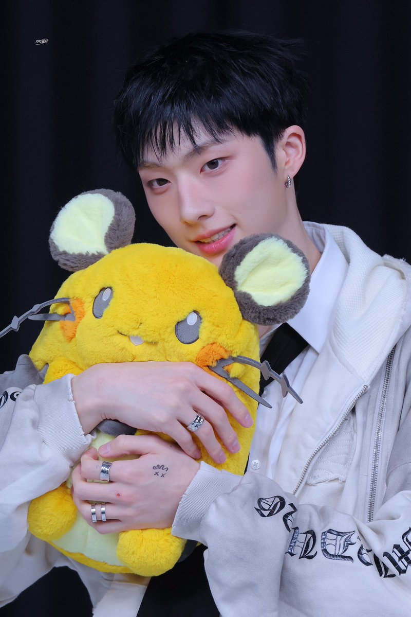 포도쿠키 tweet media