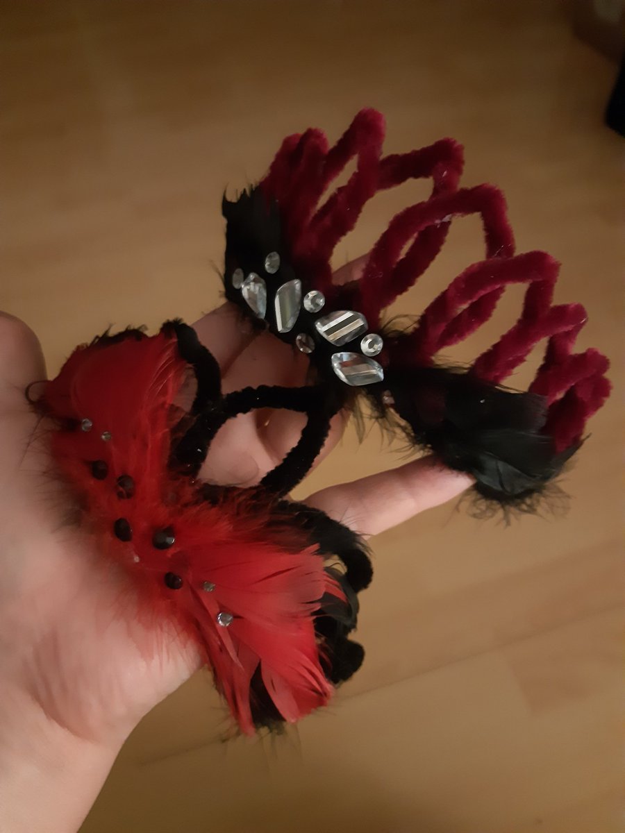 NoNameFace tweet media