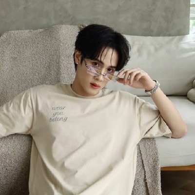 ⓘ 𓂃 ⣠ his gaze holds thousand s̲t̲o̲r̲i̲e̲s̲ ✱ % tweet media